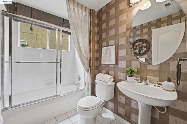 2260 Redington Dr, Tracy, CA 95377