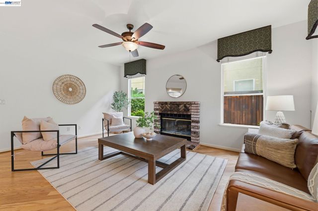 2260 Redington Dr, Tracy, CA 95377