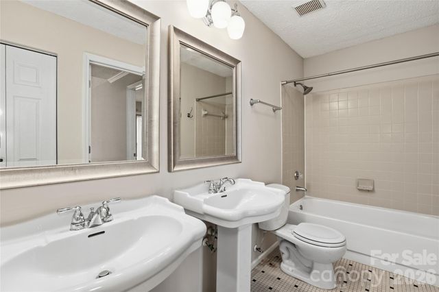 2518 Cranbrook Lane 6, Charlotte, NC 28207