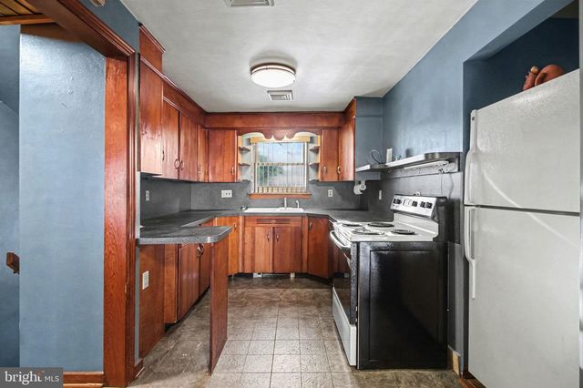 610 WALTON ST, Lemoyne, PA 17043