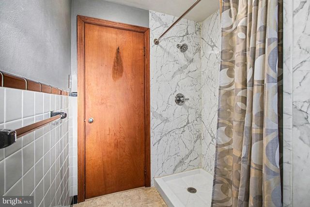 610 WALTON ST, Lemoyne, PA 17043