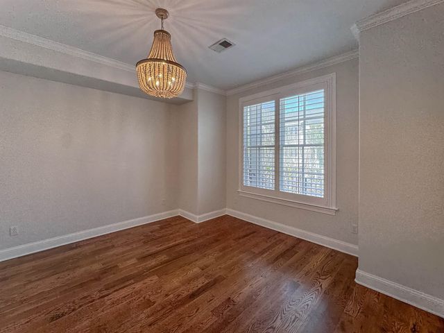 613 S FRONT ST, Memphis, TN 38103