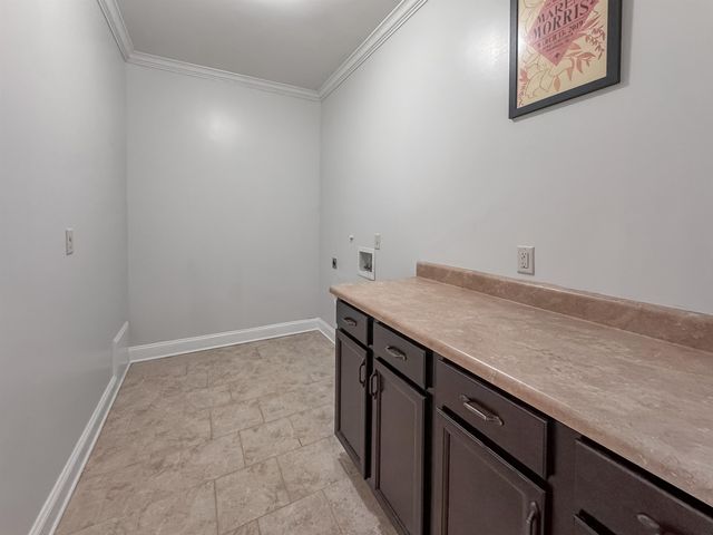 613 S FRONT ST, Memphis, TN 38103