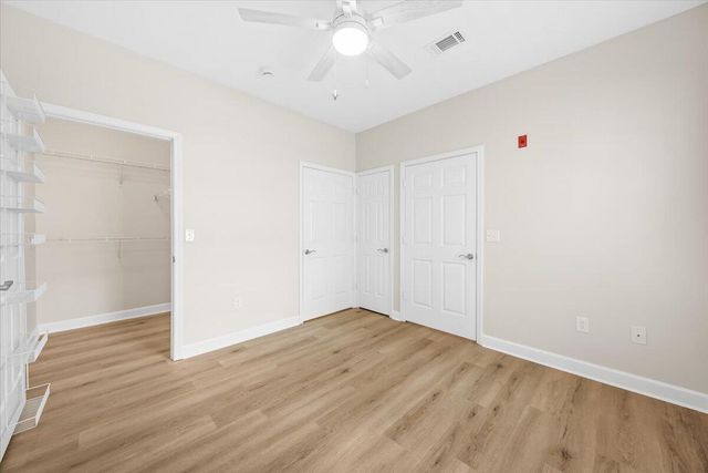 45 Sycamore Avenue 1011, Charleston, SC 29407