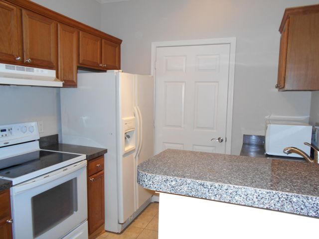 45 Sycamore Avenue 1011, Charleston, SC 29407