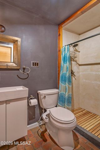 2002 E Monte Vista Drive, Tucson, AZ 85719