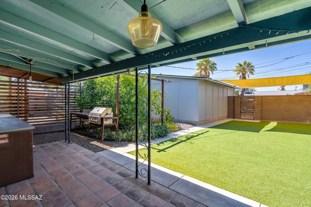 2002 E Monte Vista Drive, Tucson, AZ 85719