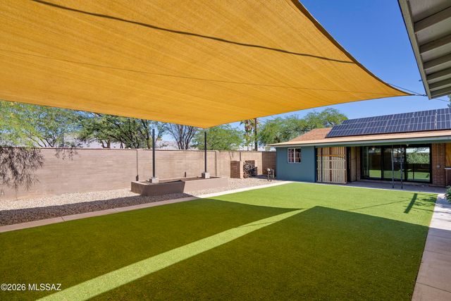 2002 E Monte Vista Drive, Tucson, AZ 85719