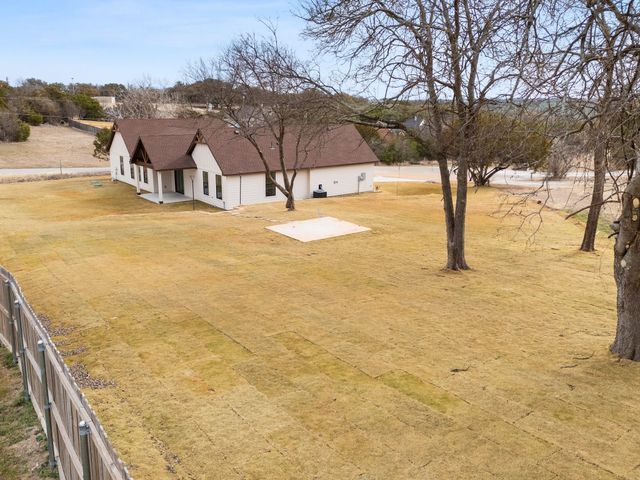 1101 Ajo Court, Granbury, TX 76048