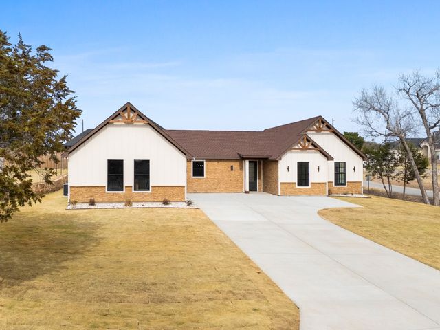 1101 Ajo Court, Granbury, TX 76048