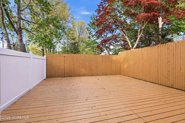 136 Williamsburg Lane, Lakewood, NJ 08701