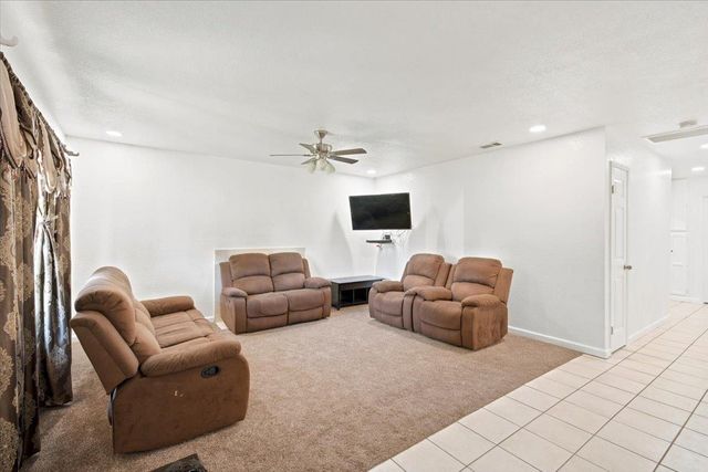 6109 6109 Hermosa St, Sacramento, CA 95822