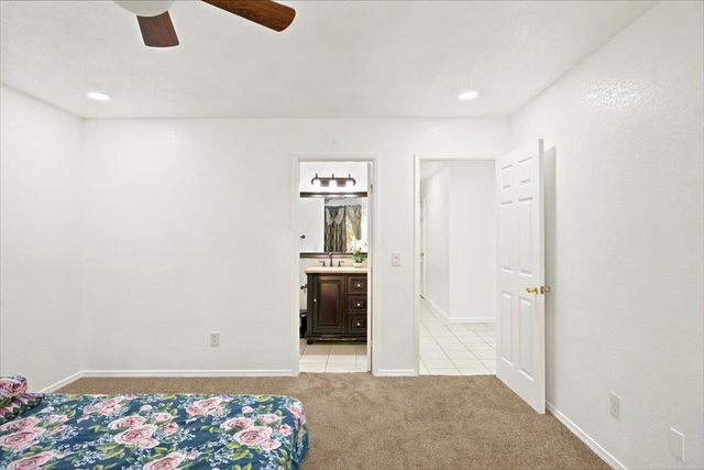 6109 6109 Hermosa St, Sacramento, CA 95822