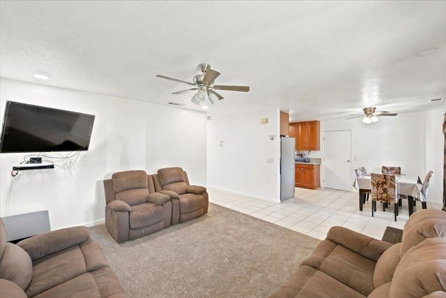 6109 6109 Hermosa St, Sacramento, CA 95822