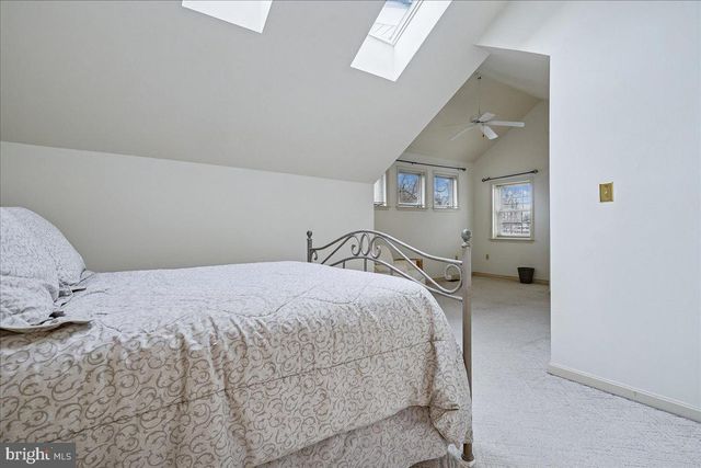 10243 ASPEN WILLOW DR, Fairfax, VA 22032