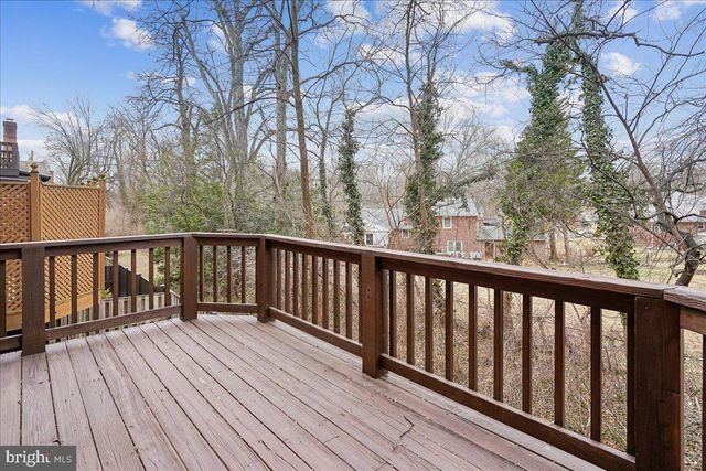 10243 ASPEN WILLOW DR, Fairfax, VA 22032