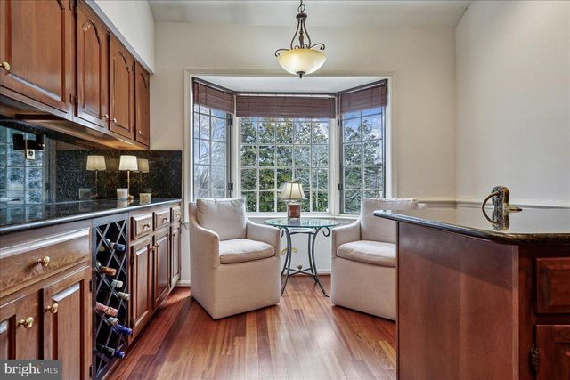 10243 ASPEN WILLOW DR, Fairfax, VA 22032