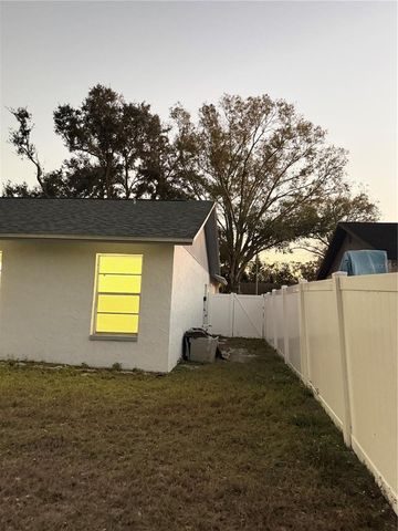 7516 S SANIBEL CIRCLE, Temple Terrace, FL 33637