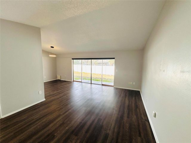 7516 S SANIBEL CIRCLE, Temple Terrace, FL 33637