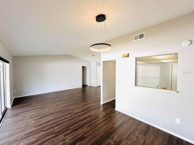 7516 S SANIBEL CIRCLE, Temple Terrace, FL 33637