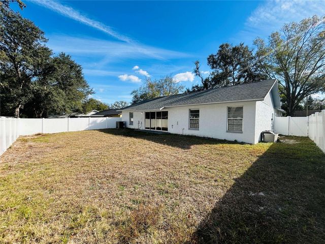 7516 S SANIBEL CIRCLE, Temple Terrace, FL 33637