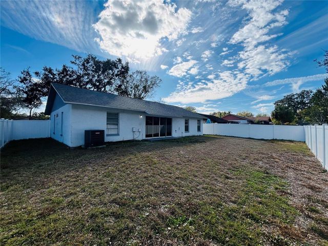 7516 S SANIBEL CIRCLE, Temple Terrace, FL 33637