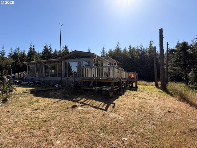 94515 LANGLOIS MOUNTAIN Rd, Langlois, OR 97450