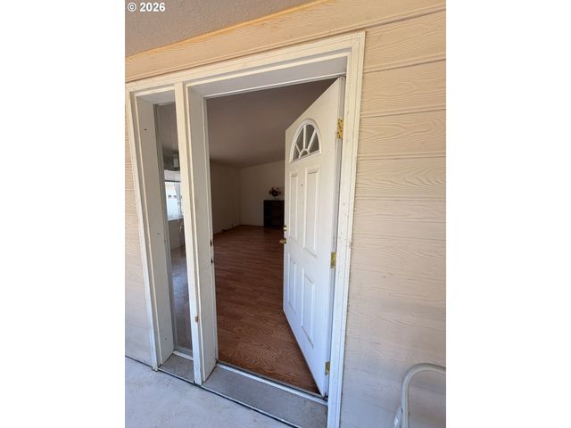94515 LANGLOIS MOUNTAIN Rd, Langlois, OR 97450
