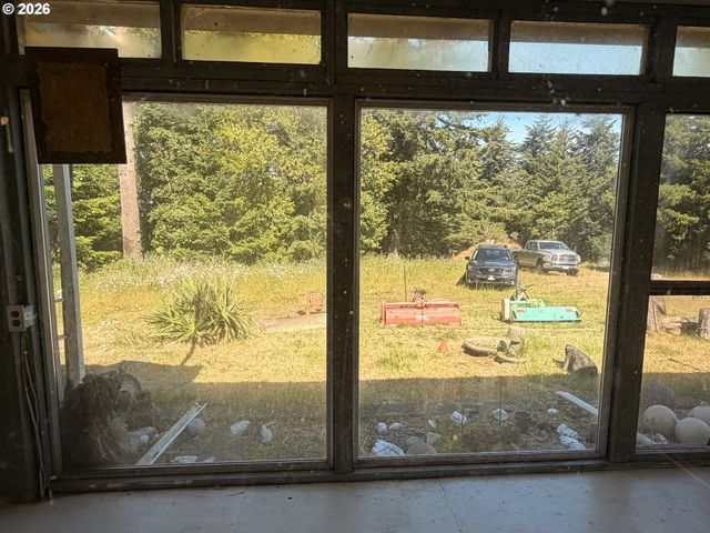 94515 LANGLOIS MOUNTAIN Rd, Langlois, OR 97450