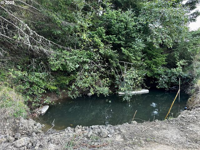 94515 LANGLOIS MOUNTAIN Rd, Langlois, OR 97450