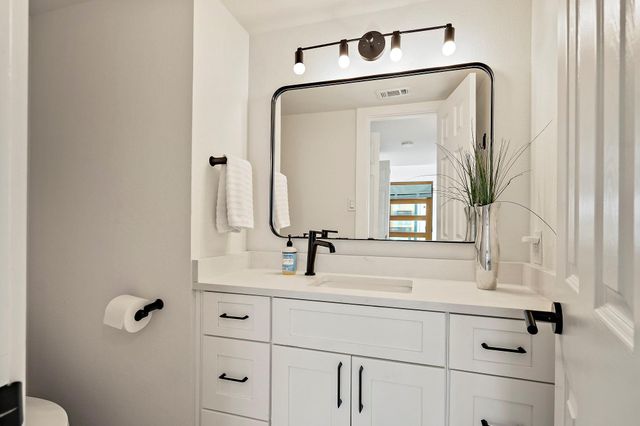 1206 Hollow Creek DR 3, Austin, TX 78704