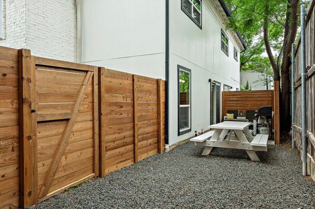 1206 Hollow Creek DR 3, Austin, TX 78704