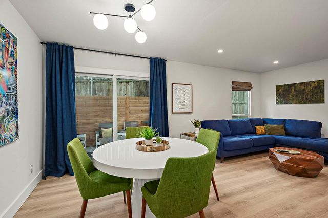 1206 Hollow Creek DR 3, Austin, TX 78704