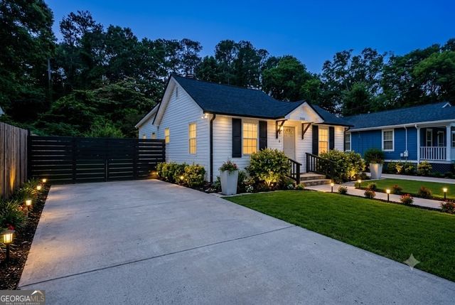 2100 Tiger Flowers Drive, Atlanta, GA 30314
