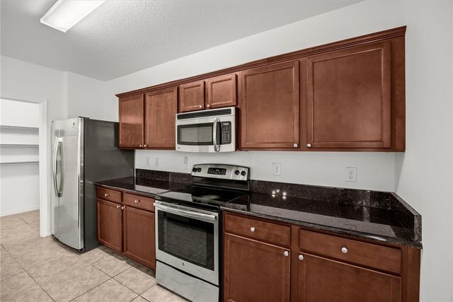 1542 Lexington Square SW, Vero Beach, FL 32962