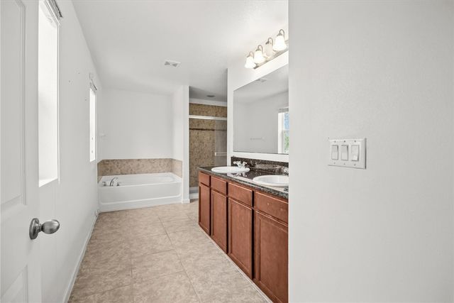 1542 Lexington Square SW, Vero Beach, FL 32962