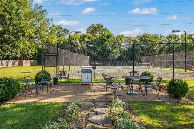 5400 Park Ave Apt 413, Memphis, TN 38119