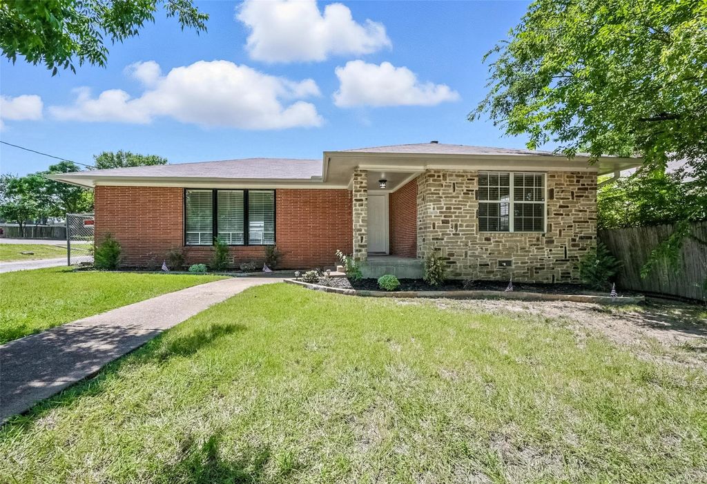 318 W Laurel Street, Sherman, TX 75090