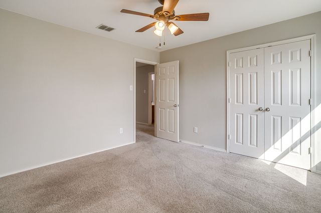 812 Sheryn Drive, Burleson, TX 76028