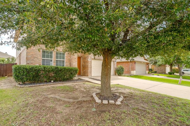 812 Sheryn Drive, Burleson, TX 76028