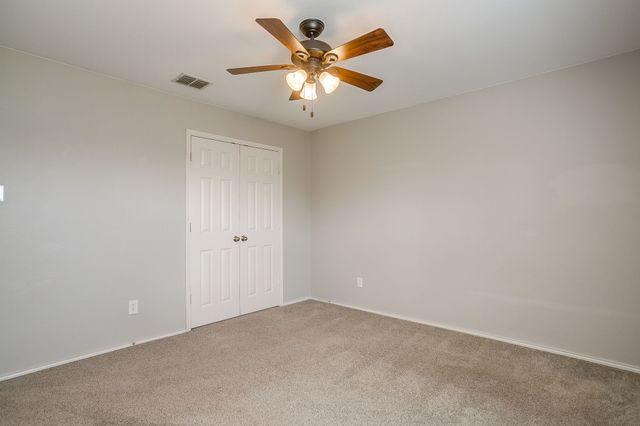 812 Sheryn Drive, Burleson, TX 76028