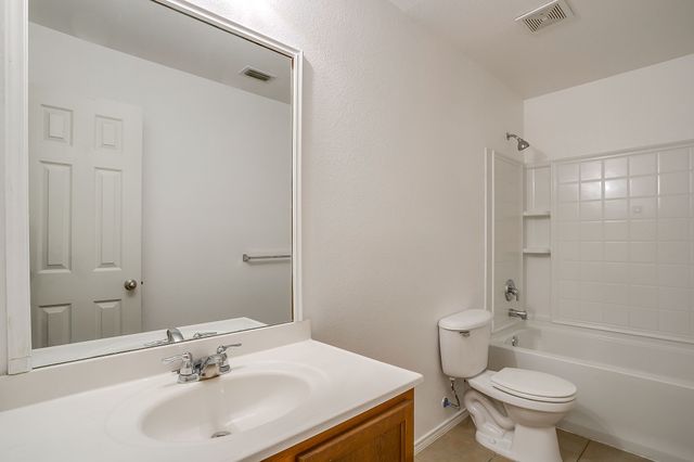 812 Sheryn Drive, Burleson, TX 76028