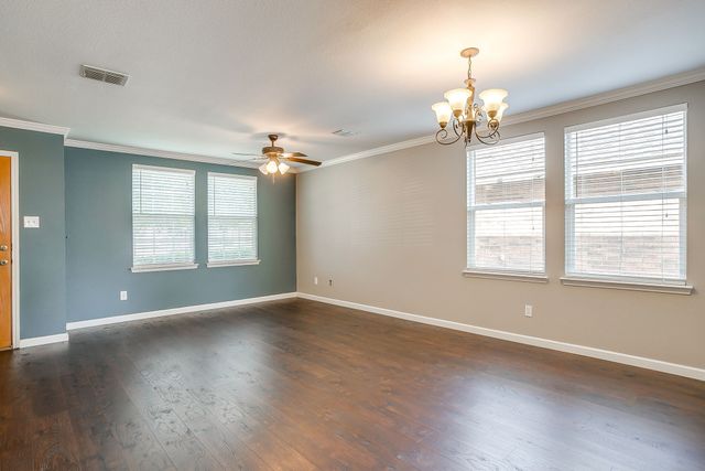 812 Sheryn Drive, Burleson, TX 76028