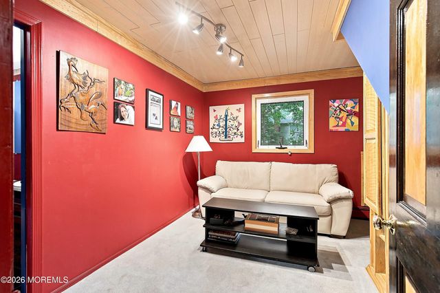 20 Rimwood Drive, Lincroft, NJ 07738