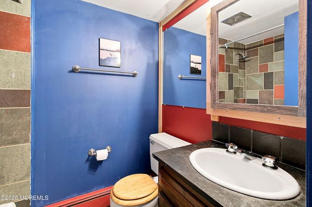 20 Rimwood Drive, Lincroft, NJ 07738