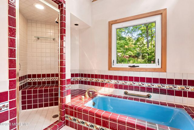 20 Rimwood Drive, Lincroft, NJ 07738
