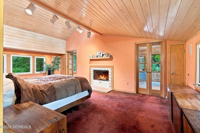 20 Rimwood Drive, Lincroft, NJ 07738