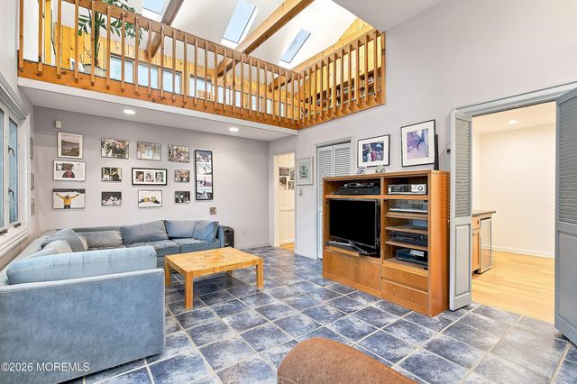 20 Rimwood Drive, Lincroft, NJ 07738
