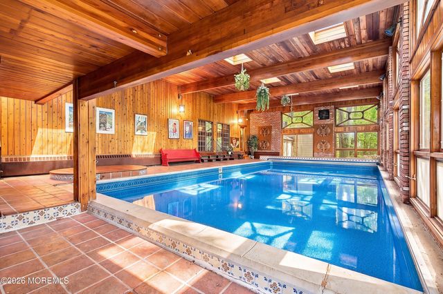 20 Rimwood Drive, Lincroft, NJ 07738