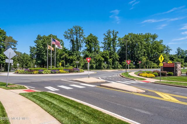 20 Rimwood Drive, Lincroft, NJ 07738